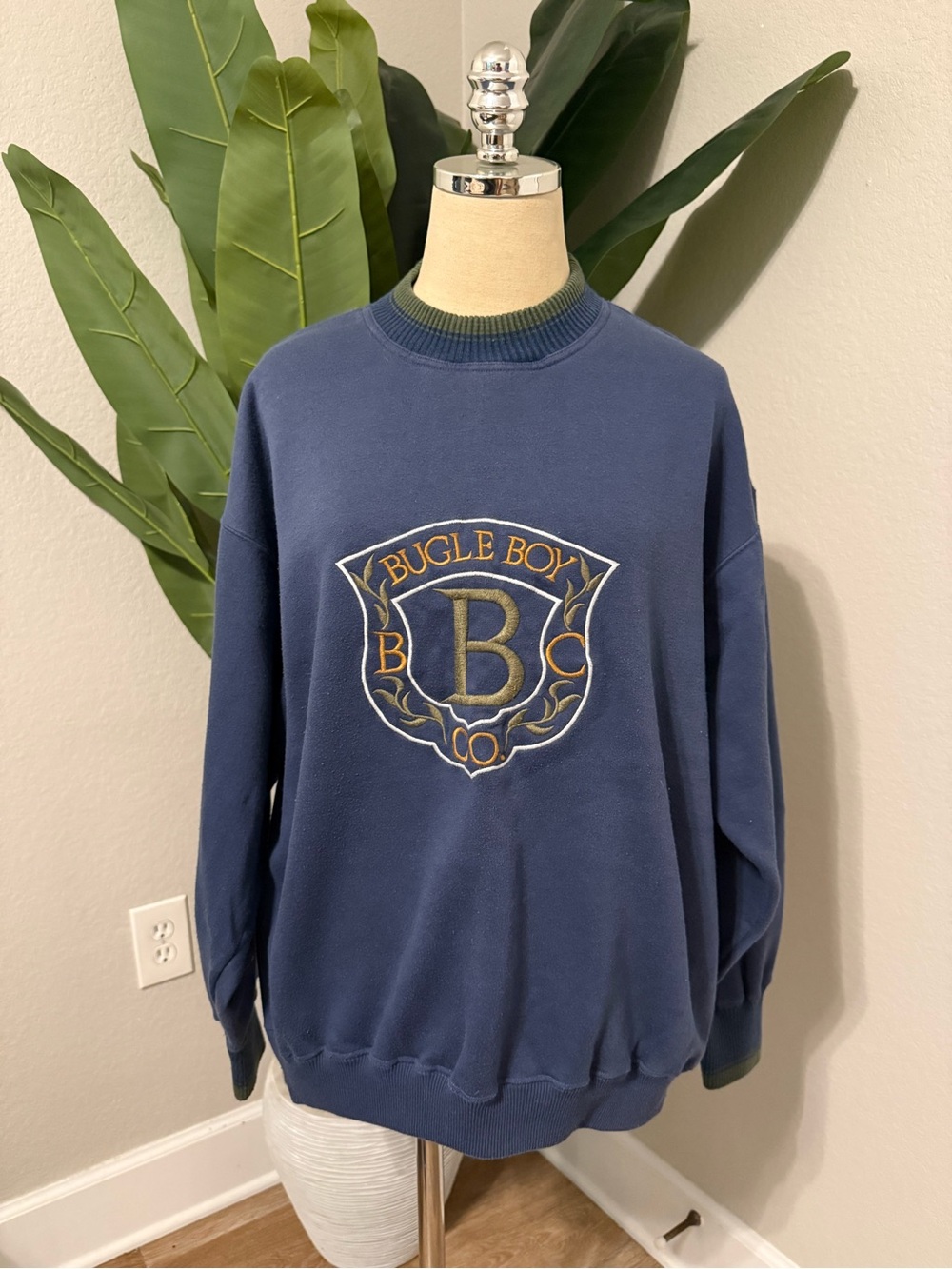 Vintage Bugle Boy Co Embroidered Crest Crewneck Sweatshirt Large Blue 90s Ribbed